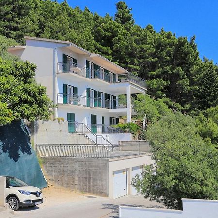 Apartments With A Parking Space Brela, Makarska - 6043 Dış mekan fotoğraf