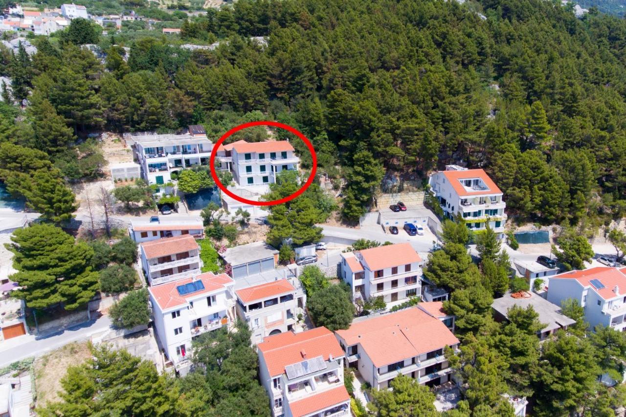 Apartments With A Parking Space Brela, Makarska - 6043 Dış mekan fotoğraf