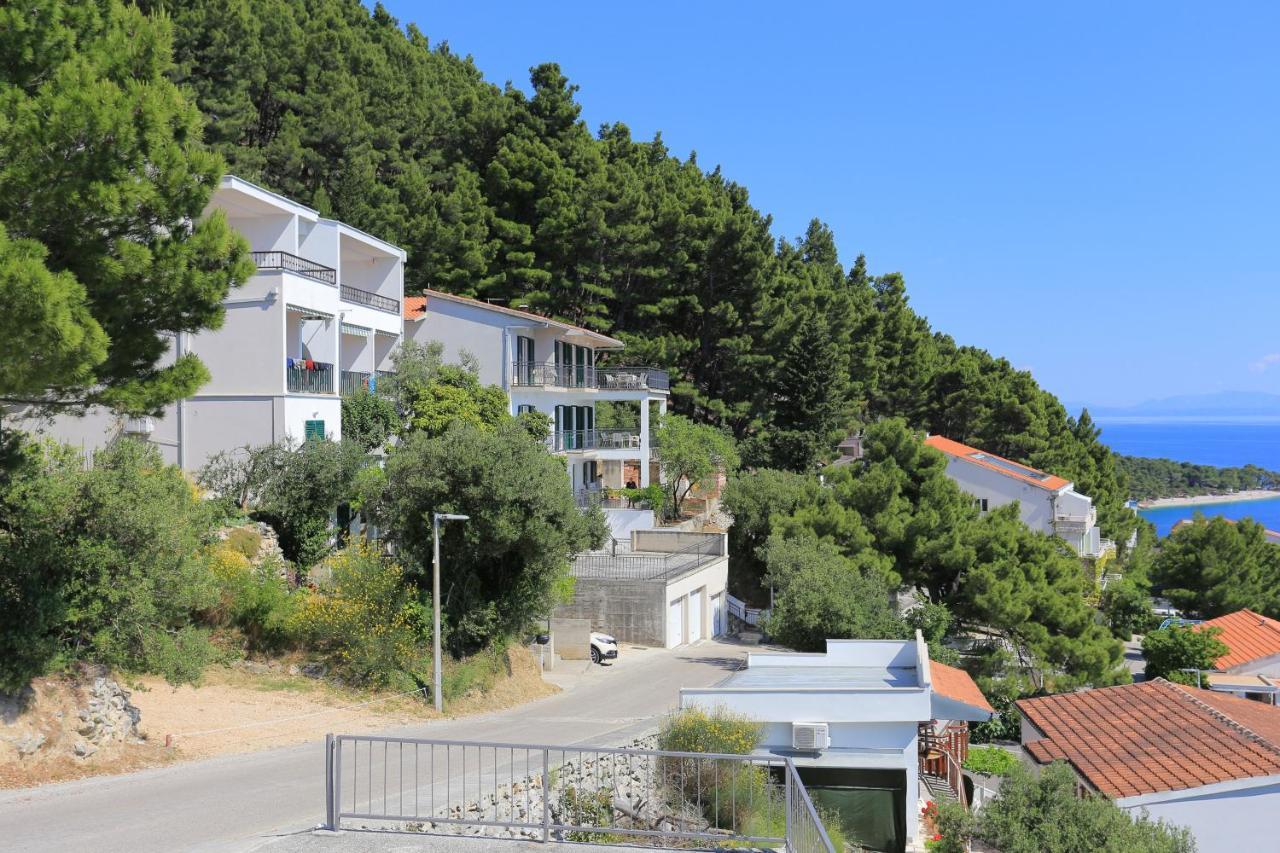 Apartments With A Parking Space Brela, Makarska - 6043 Dış mekan fotoğraf